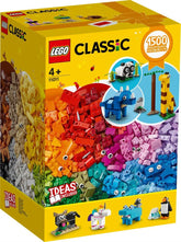 LEGO Classic Bricks and Animals